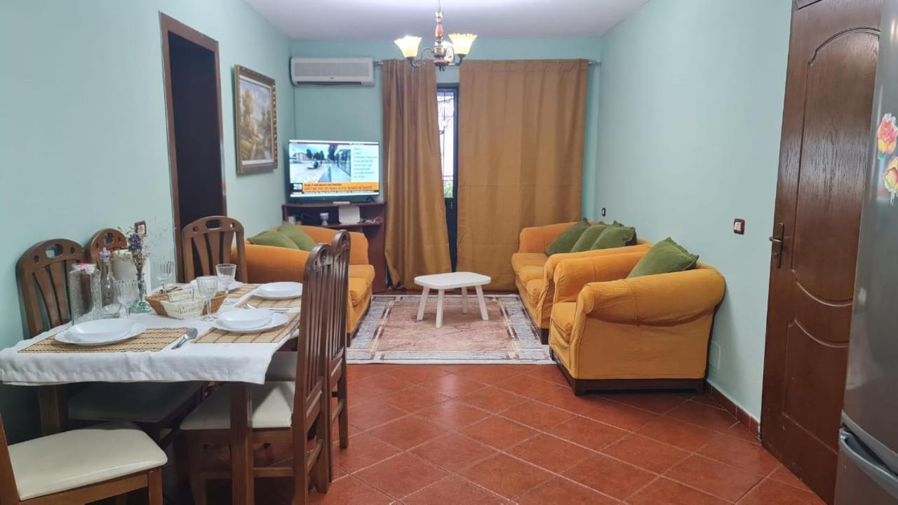 Calmly, Spacious Apartment Next To Usa Embassy Tiranë Luaran gambar