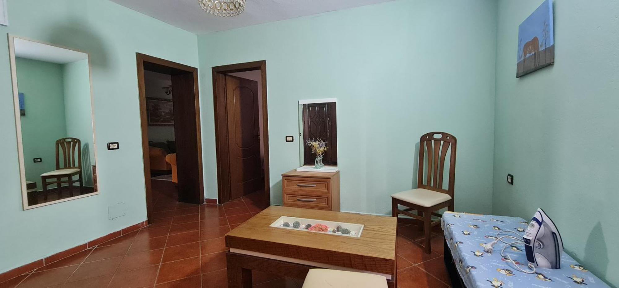 Calmly, Spacious Apartment Next To Usa Embassy Tiranë Luaran gambar