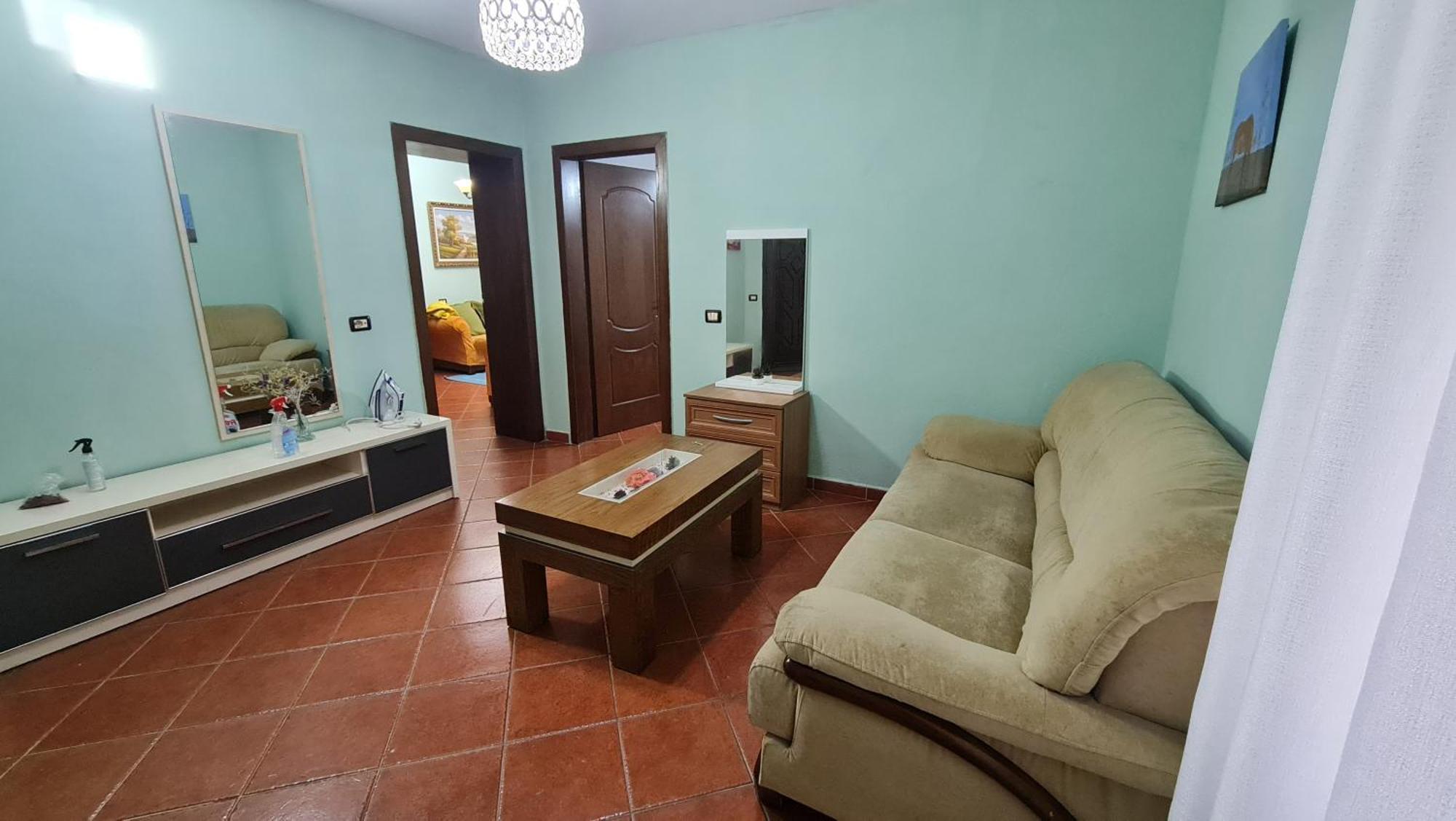 Calmly, Spacious Apartment Next To Usa Embassy Tiranë Luaran gambar